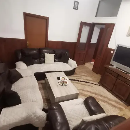 公寓 Apartman Sky 内乌姆